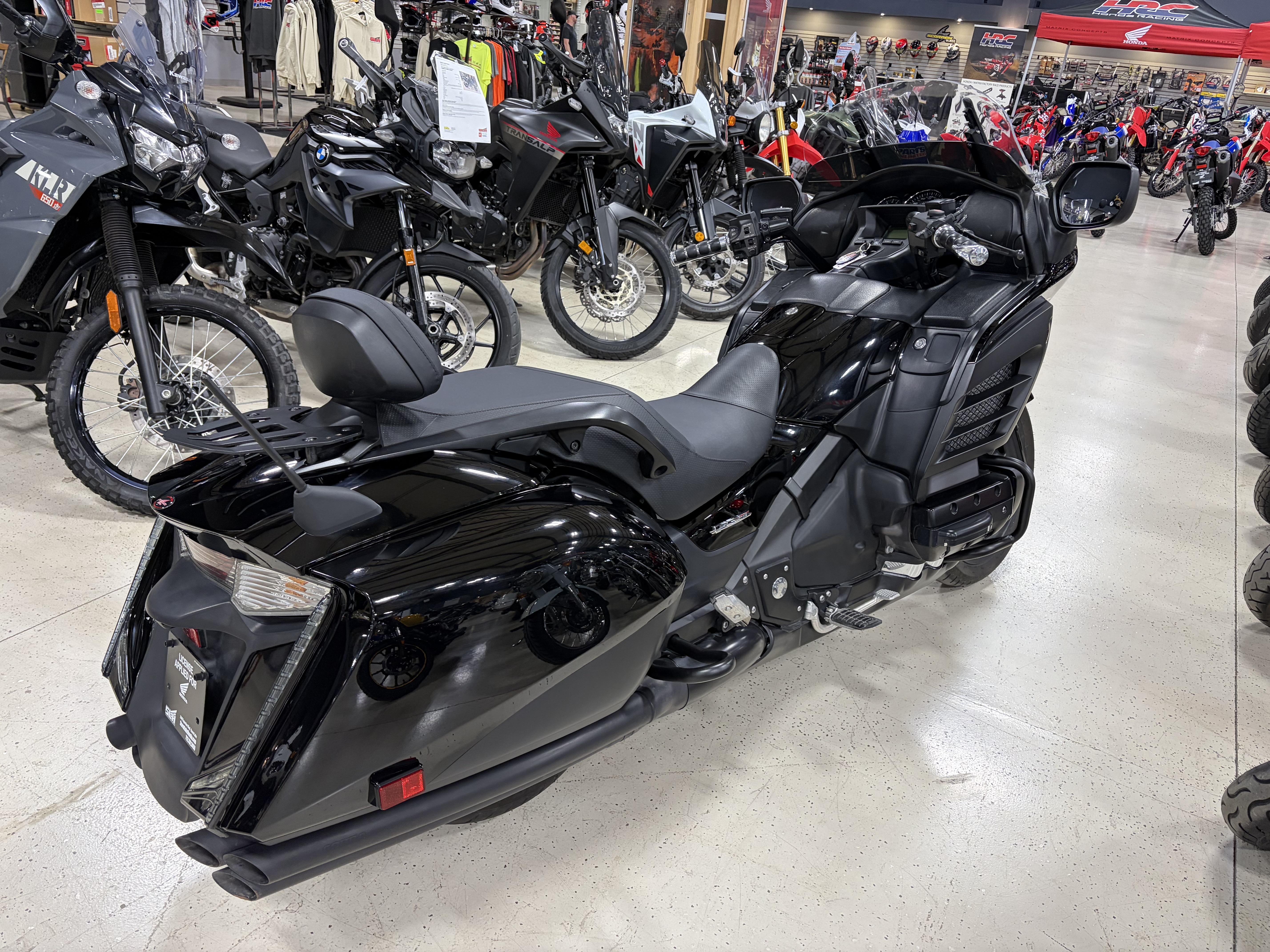 2013 Honda Gold Wing F6B Motorcycle / Scooter