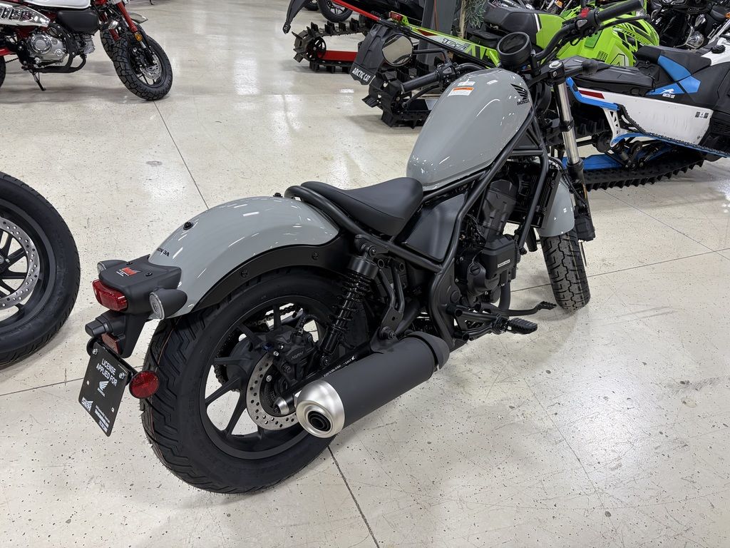 2026 Honda® Rebel 300 E-Clutch Motorcycle / Scooter