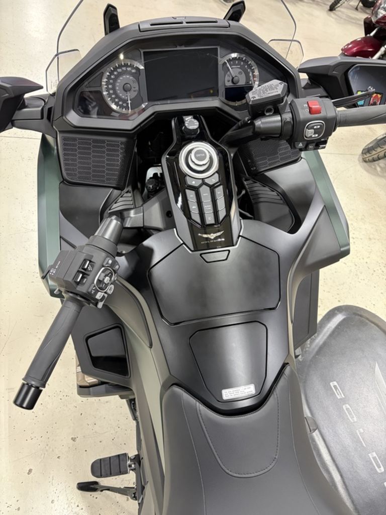 2024 Honda® Gold Wing Automatic Dct Motorcycle / Scooter