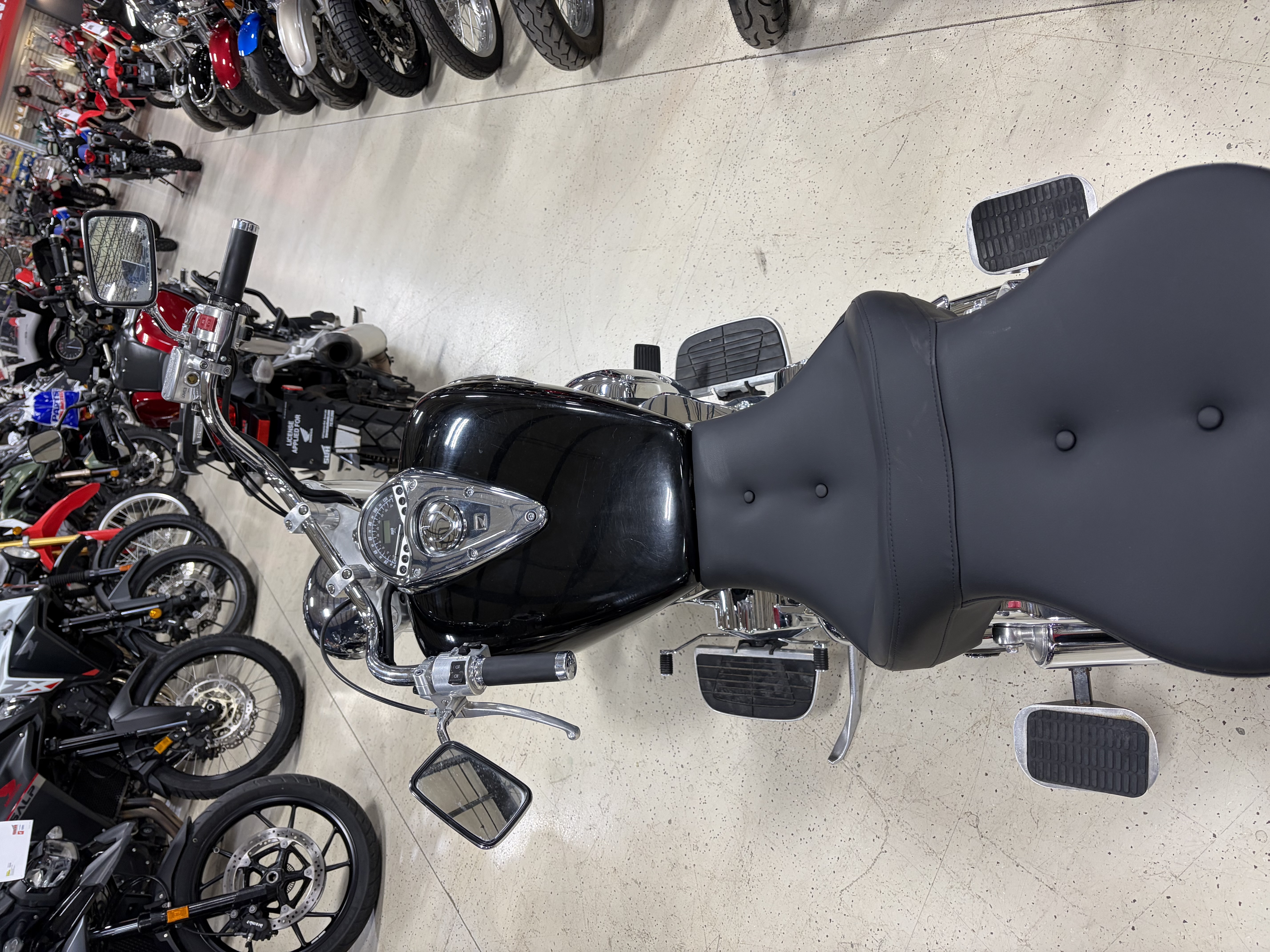 2009 Honda® Vtx1300 R Motorcycle / Scooter