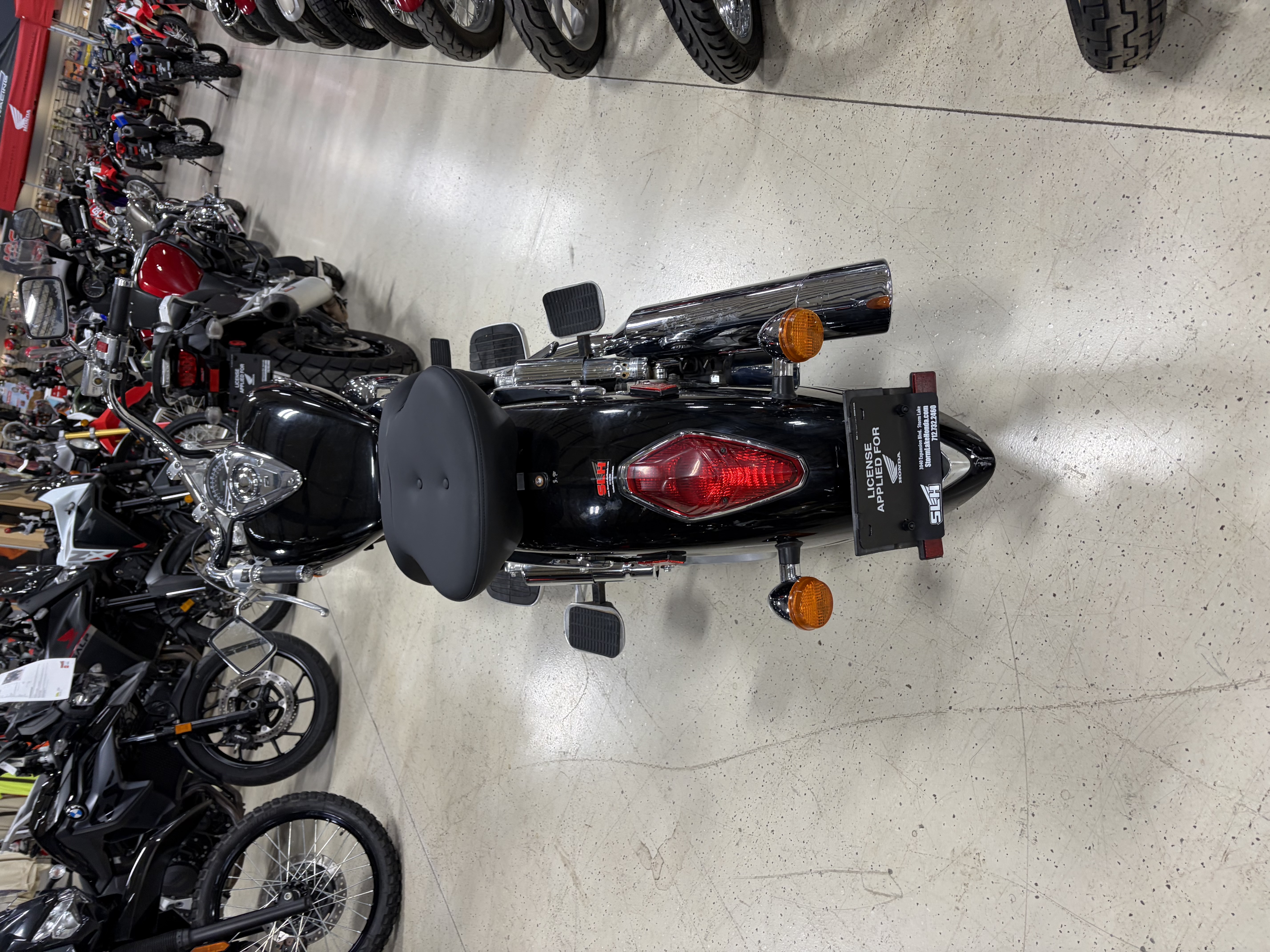 2009 Honda® Vtx1300 R Motorcycle / Scooter