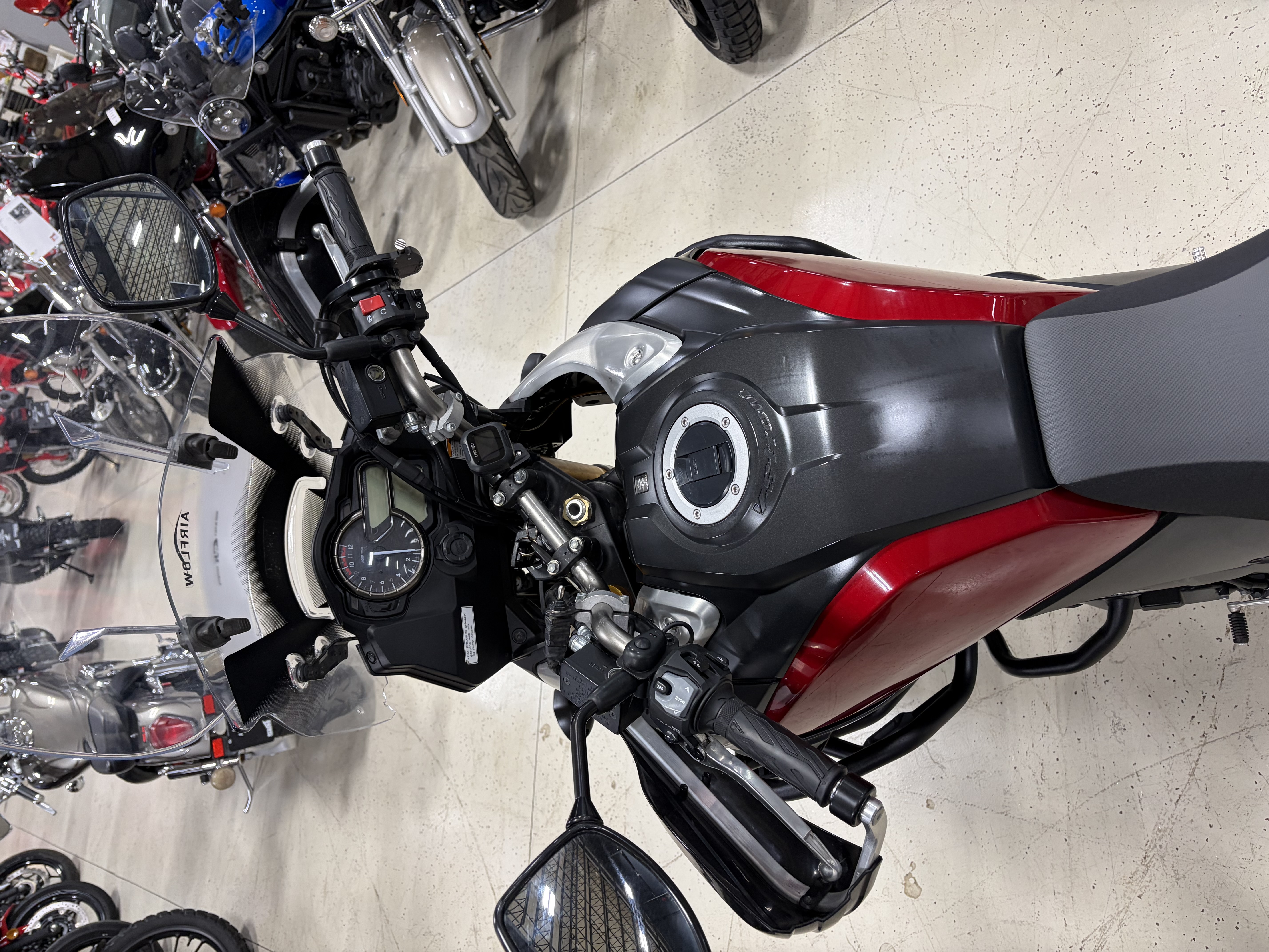 2014 Suzuki V-Strom 1000 Motorcycle / Scooter