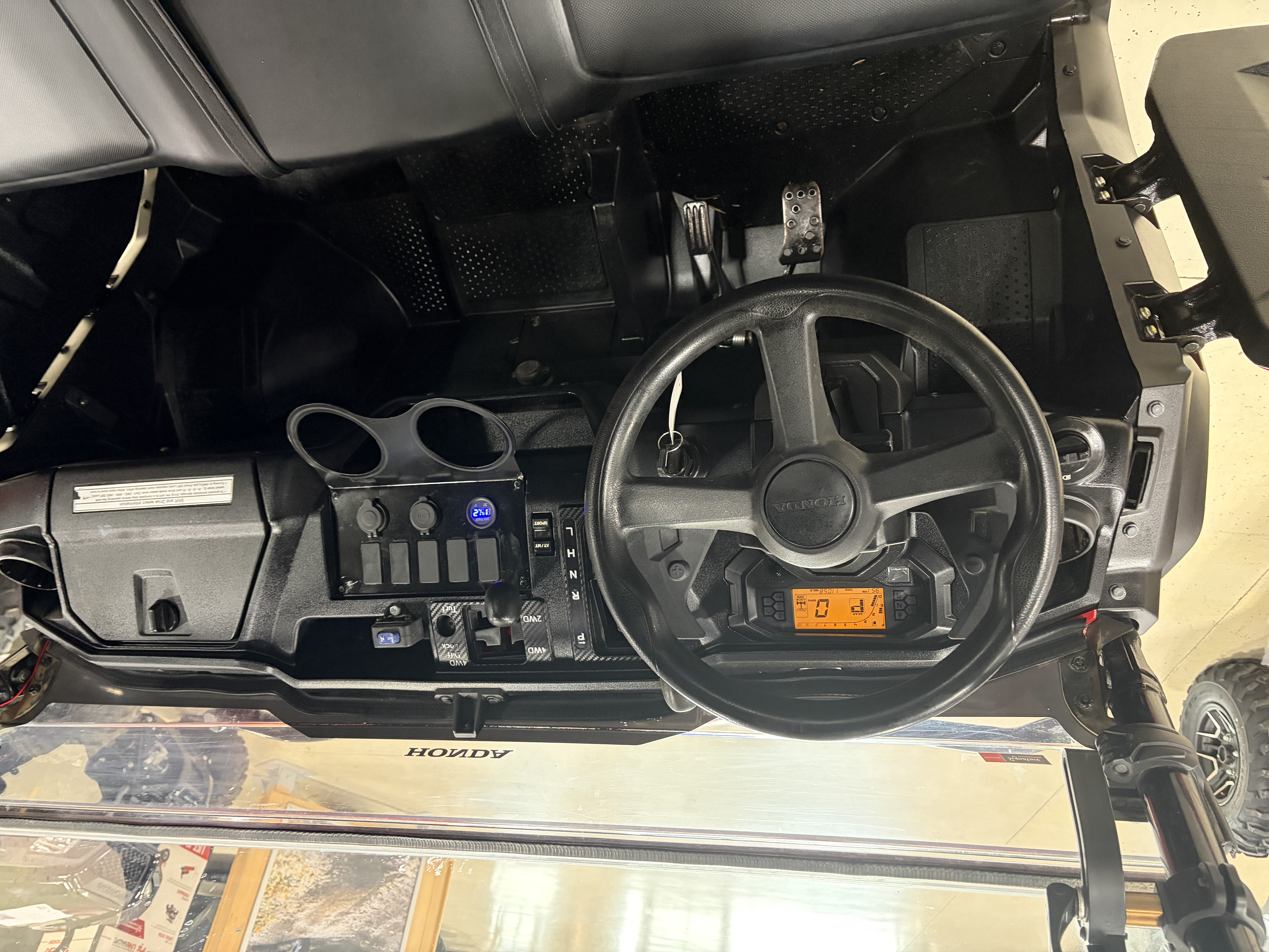 2018 Honda Pioneer 1000 EPS Side x Side