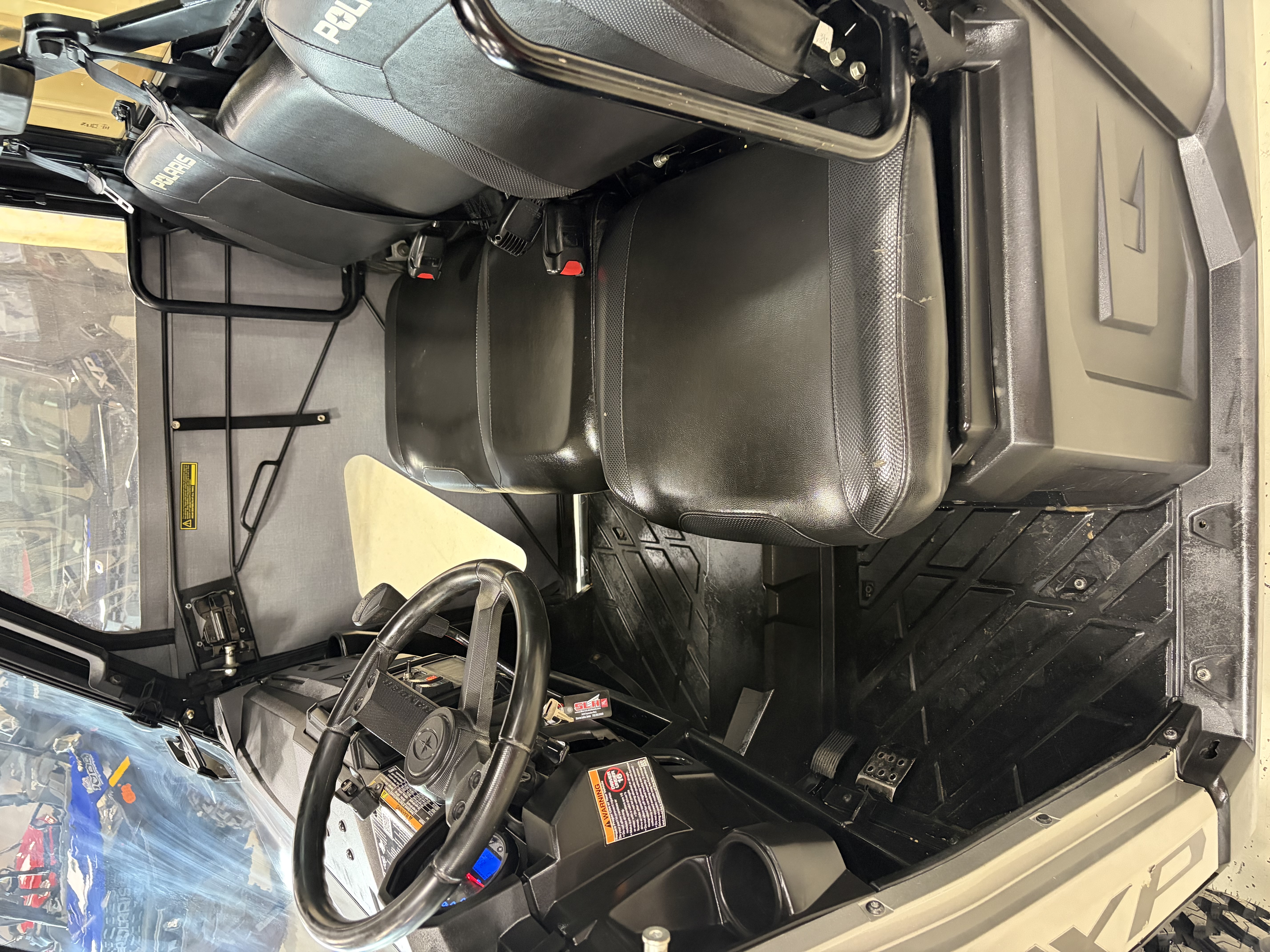 2019 Polaris® Ranger Xp® 900 Eps Premium Silver Pearl Utility Vehicle