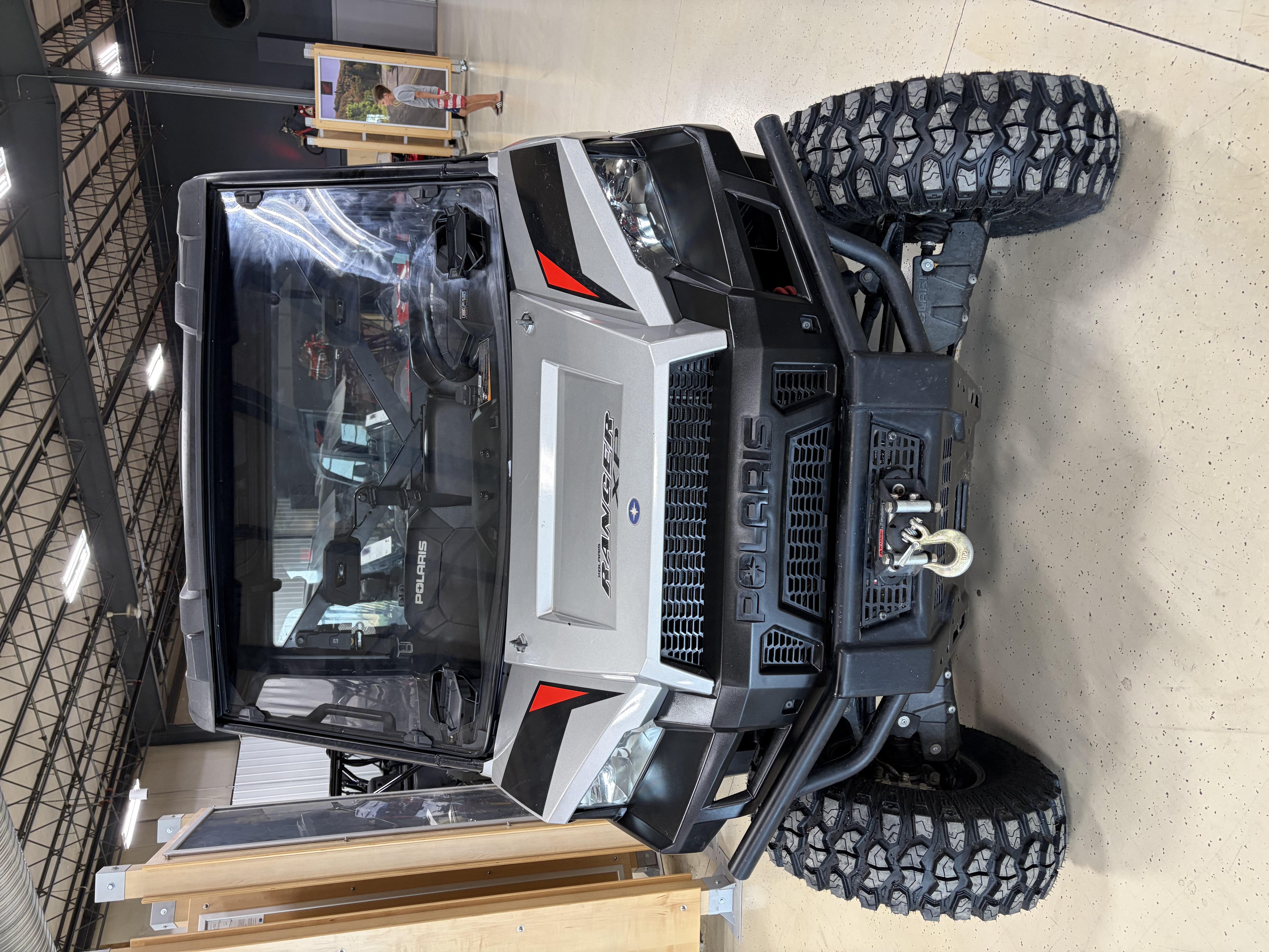 2019 Polaris® Ranger Xp® 900 Eps Premium Silver Pearl Utility Vehicle