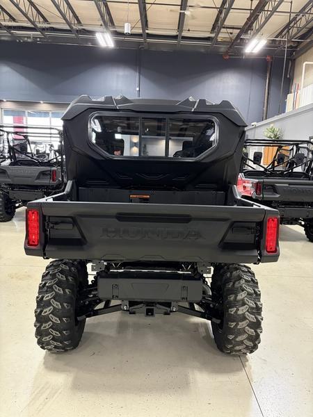 2025 Honda Pioneer 1000-6 Deluxe Crew Side x Side