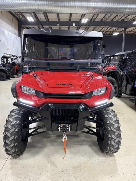 2025 Honda Pioneer 1000-6 Deluxe Crew Side x Side