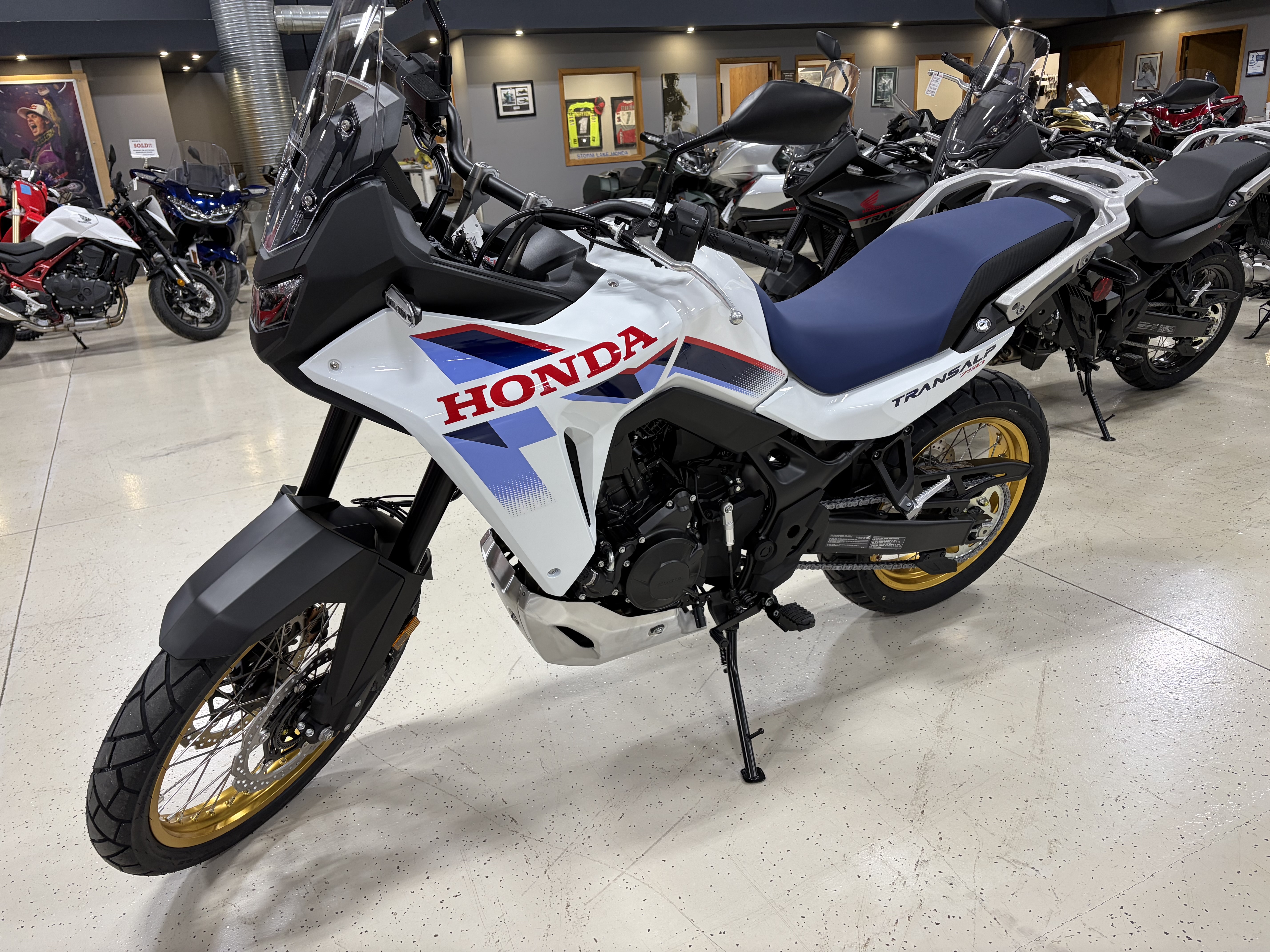2026 Honda Transalp E-Clutch Motorcycle / Scooter