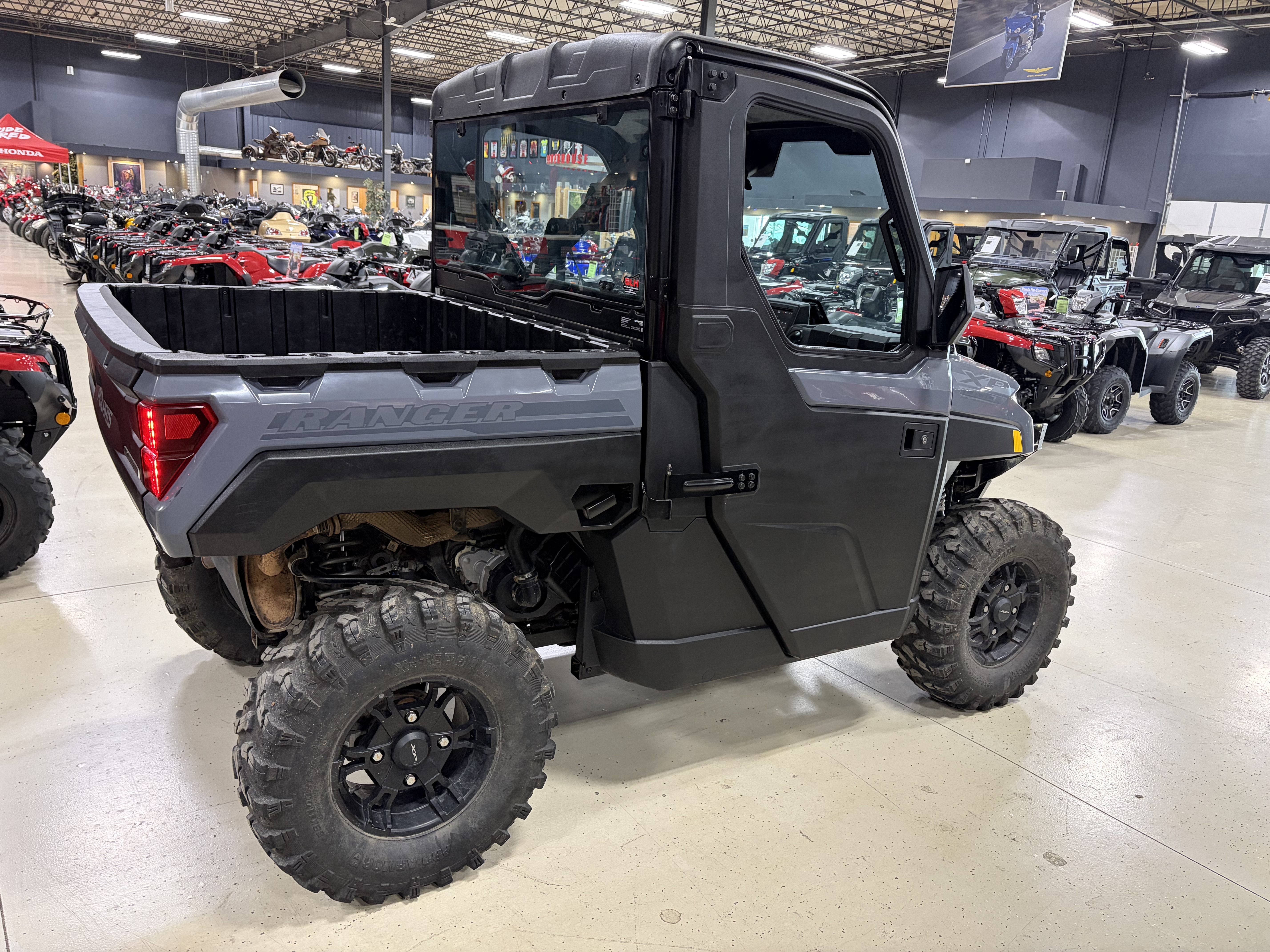 2025 Polaris RANGER XP 1000 NorthStar Ultimate Side x Side
