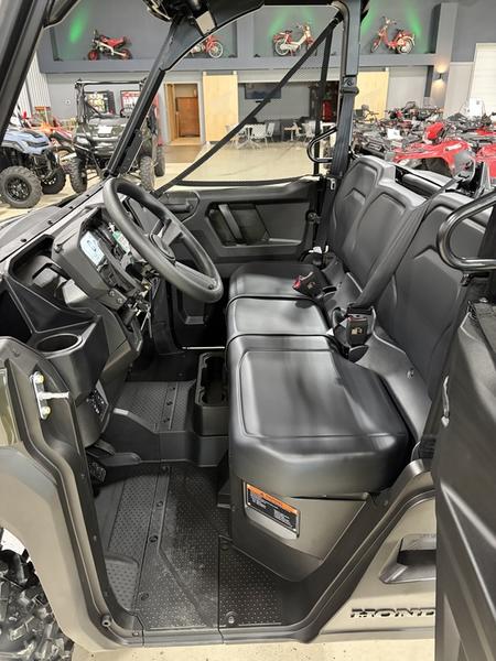 2026 Honda Pioneer 1000 Deluxe Side x Side